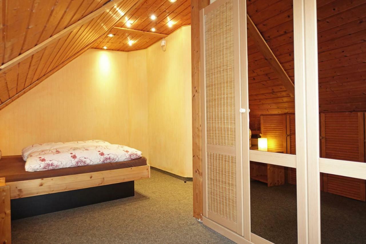 Ferienwohnung Mit Wasserbett Fw3 Saalfeld Saale Екстериор снимка